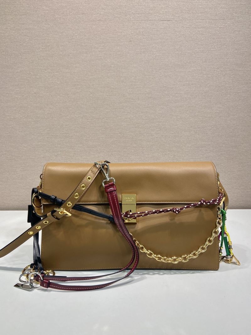 Pra*a hobo bags